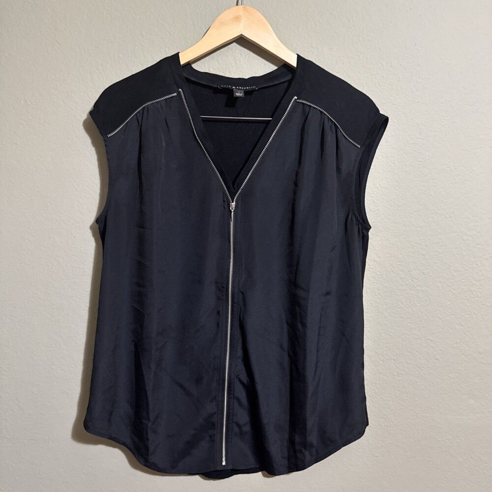 Rock & Republic Zip-Front Detail V-Neck Black Women's Top Size Small
